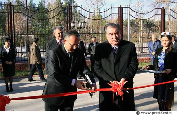 Маросими ифтитоҳи бинои Маркази миллии тестӣ